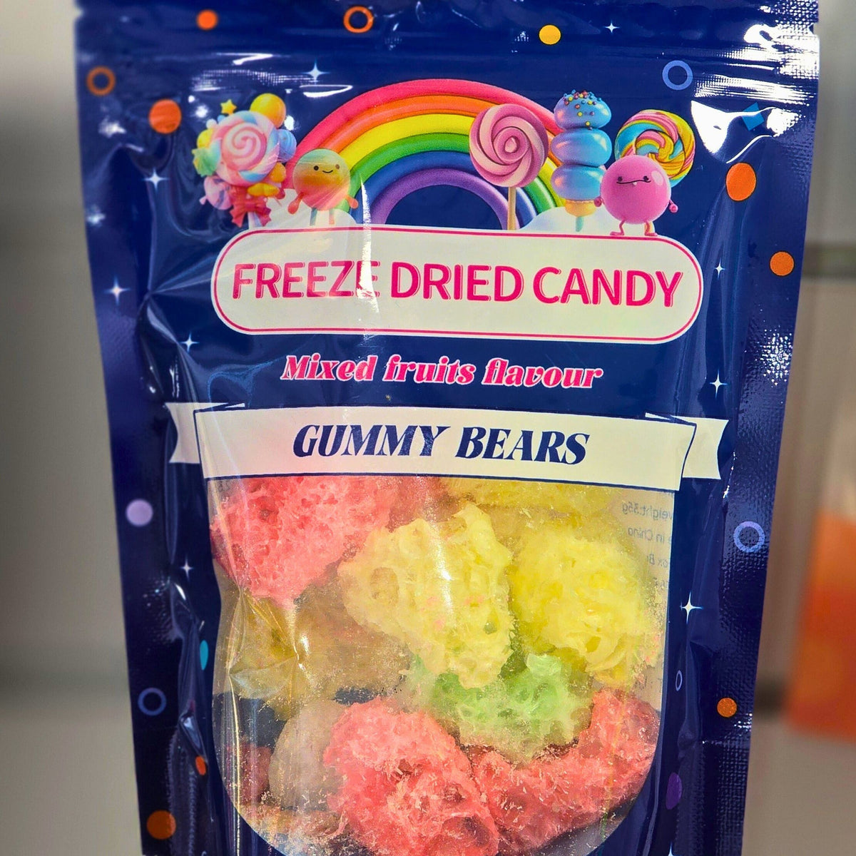 Freeze Dried candy Gummy Bears - Mixed fruit flavoured freeze-dried sweets. Gummy bears with a twist – a crunchy and unique candy experience.