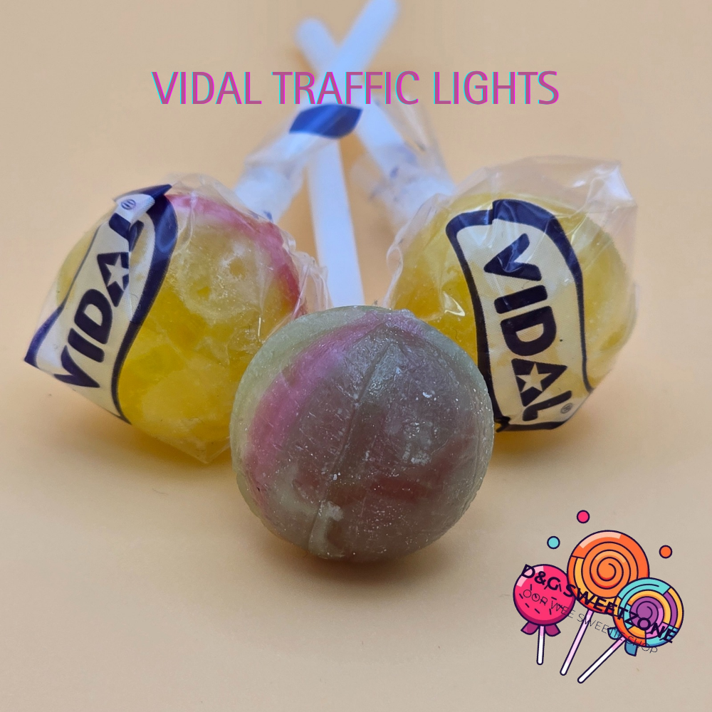 Vidal Traffic Lights Lollipops – Brightly coloured fruit-flavoured lollipops with a classic traffic light design.